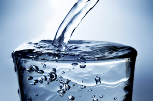 agua purificada por ósmosis inversa